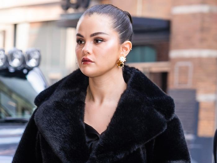 Selena Gomez Just Wore the Daring Denim Trend That's Fresher Than Skinny Jeans